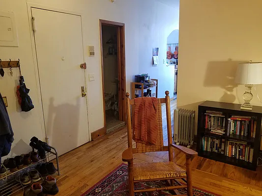 Rented by Metropolitan Realty | media 5