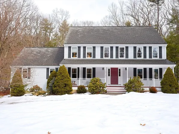 2 Plumbley Rd, Upton, MA 01568