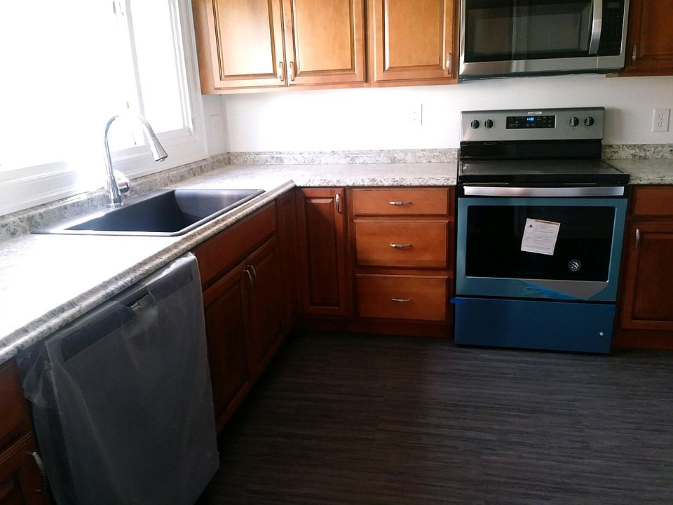 1st image of 291 Richmond Ave #1