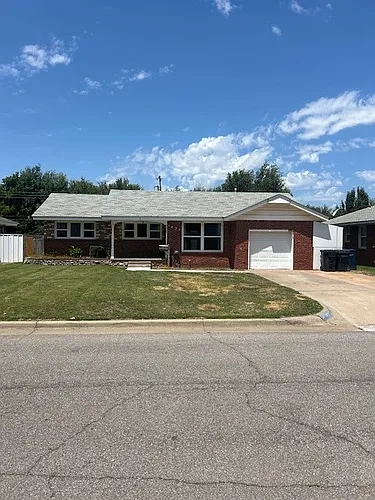 1421 N Sterling Ave Photo 1