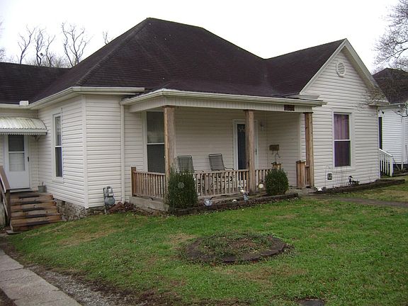 2nd image of 350 W Main St