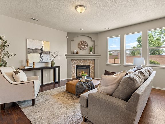 5th image of 10012 Mogollon Dr NW