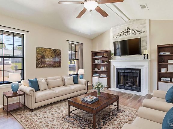 2nd image of 6727 Bellview Pines Pl