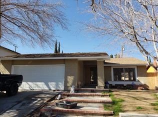 37451 3rd St E, Palmdale, CA 93550