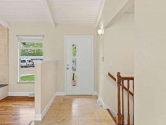 4th image of 4350 Comanche Dr
