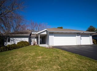 9636 Ramblin Ridge Rd, Belvidere, IL 61008