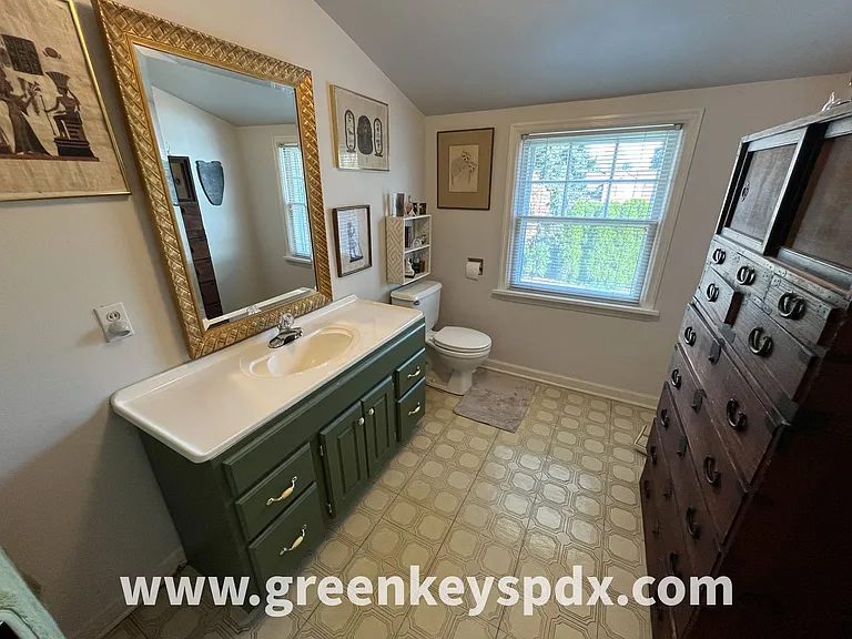2101 N Rosa Parks Way — Photo 27
