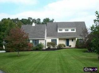 2 Campbell Pl, Phoenixville, PA 19460