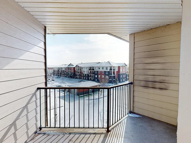 2419 Legacy Blvd SE — Photo 10