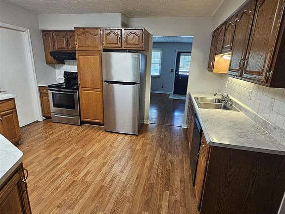 4th image of 1200 University Blvd