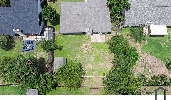 3915 Hillside Dr — Photo 31