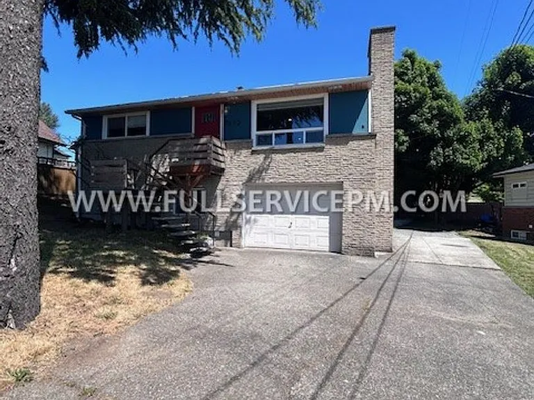 7412 Military Rd S — Photo 39