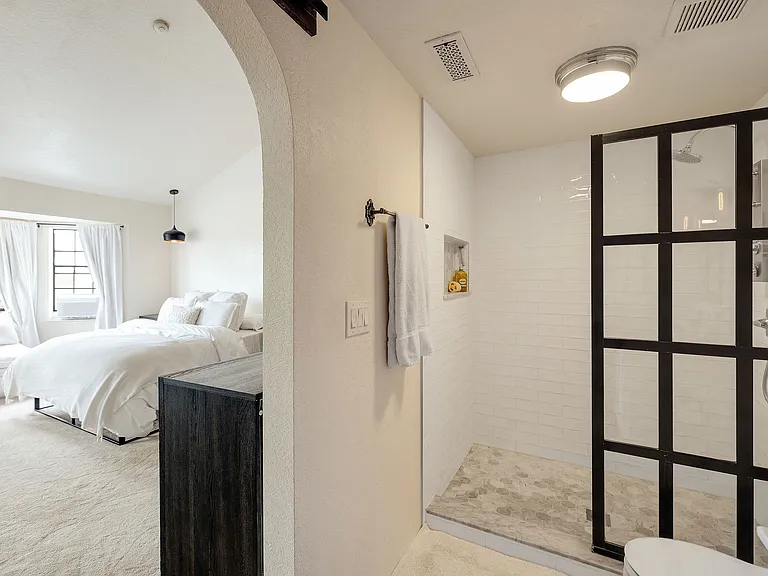 227 S Irena Ave #5 — Photo 37