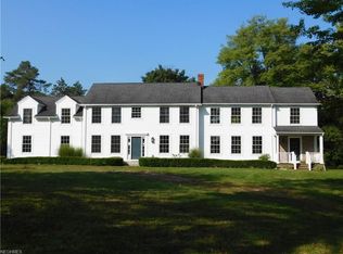 217 Eggleston Rd, Aurora, OH 44202