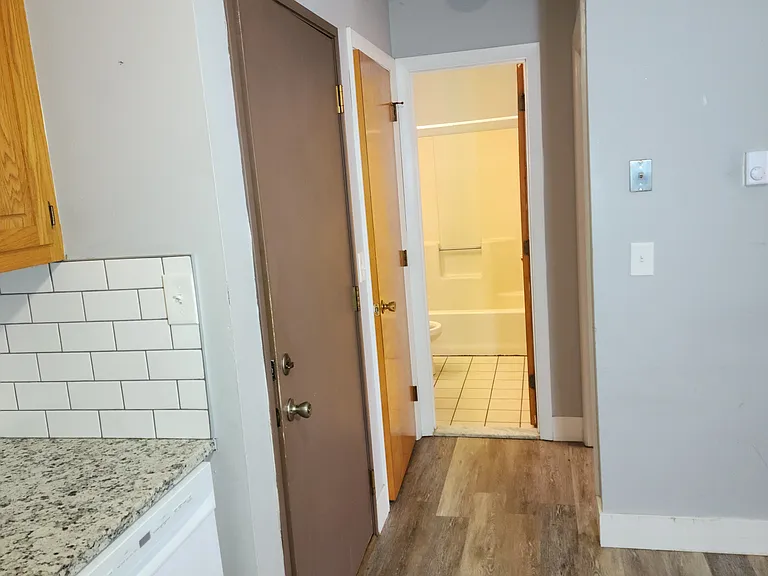 92 West Main Street Apartments — Photo 7
