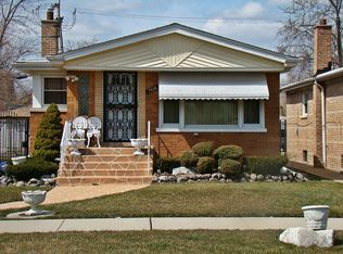 7510 S Winchester Ave, Chicago, IL 60620