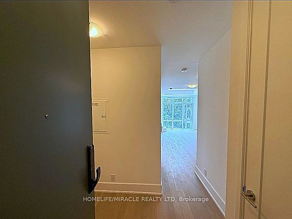 3rd image of 800 Broadview Ave #404