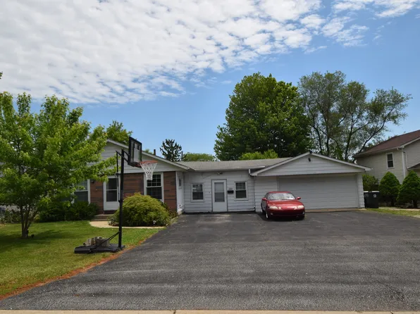 1531 N East End Ave, Round Lake, IL 60073