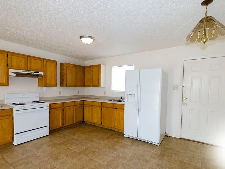 9900 Cottontail Ln — Photo 1