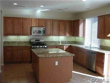 5th image of 28650 Queensland Dr