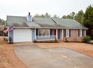 1584 Winnabow Dr, Fayetteville, NC 28304