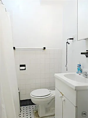 Rented by DSA Realty | media 20