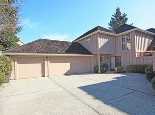 749 Lake Front Dr, Sacramento, CA