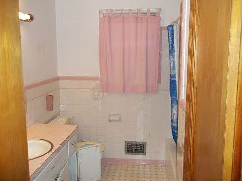 5th image of 5528 Greenefield Dr S