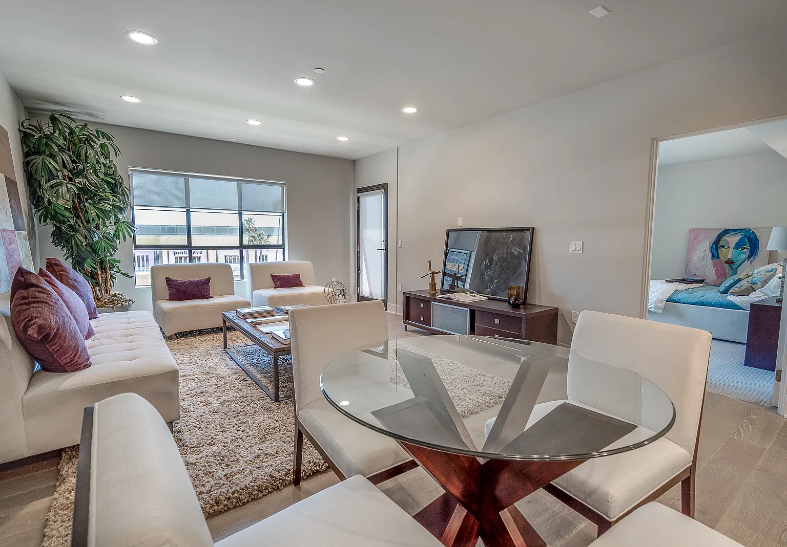 3 bed, 1400 sqft, $5,195 — Photo 3