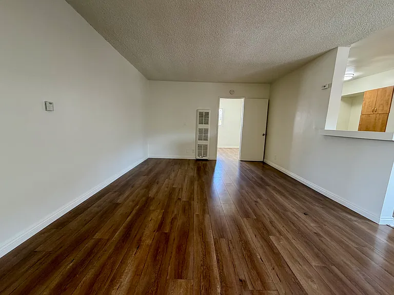 915 E Palmer Ave #24 — Photo 6