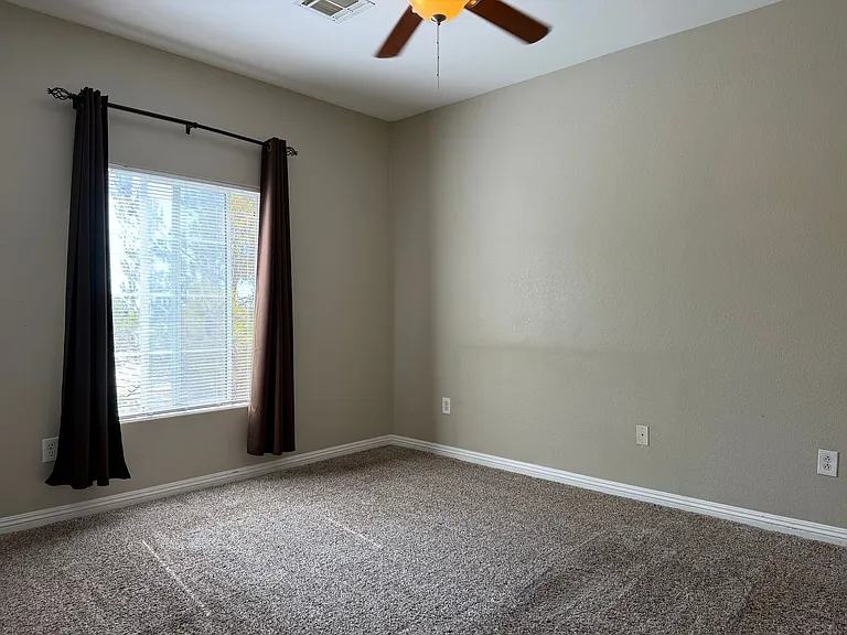 3910 Legend Hills St #201 — Photo 5