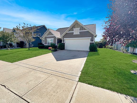 2nd image of 5715 Sly Fox Ln