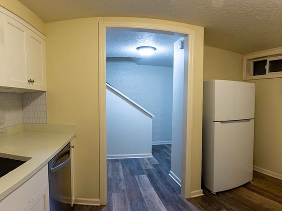 Kitchen entryway