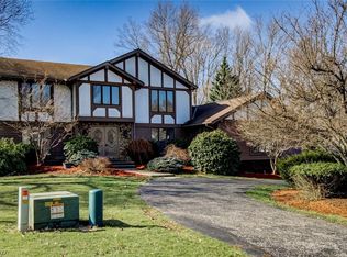 17125 Northbrook Trl, Chagrin Falls, OH 44023