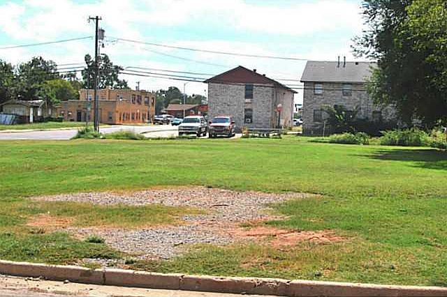 2nd image of SW Corner Of Sw & Walker Lot 1 #34-4