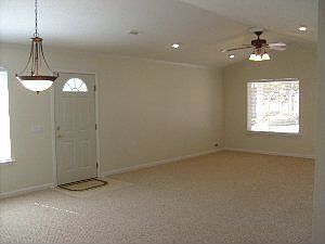 5th image of 243 Elkahatchee St