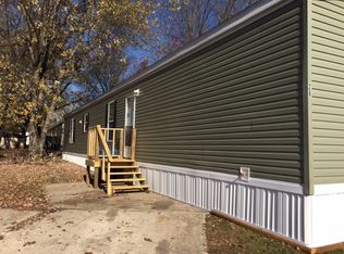 28 Sanibel Dr, Urbana, IL 61802