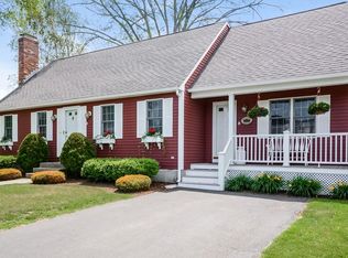 8 Crestlan Dr, Worcester, MA 01604