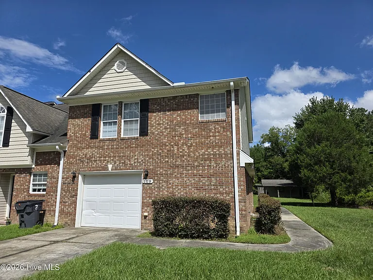 109 Cheyenne Ct — Photo 1