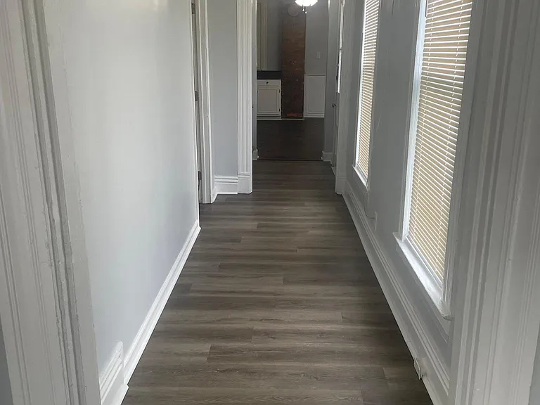 319 Iowa Ave — Photo 3