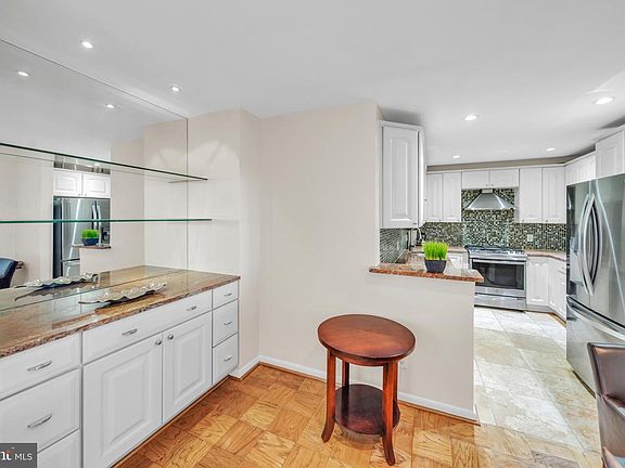4th image of 5101 River Rd APT 1904