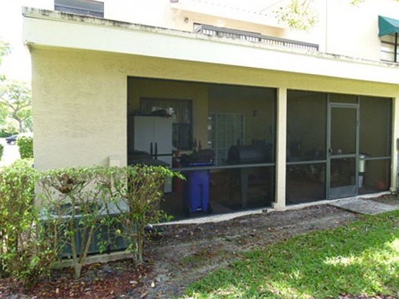 4th image of 477 NW 36th Ave
