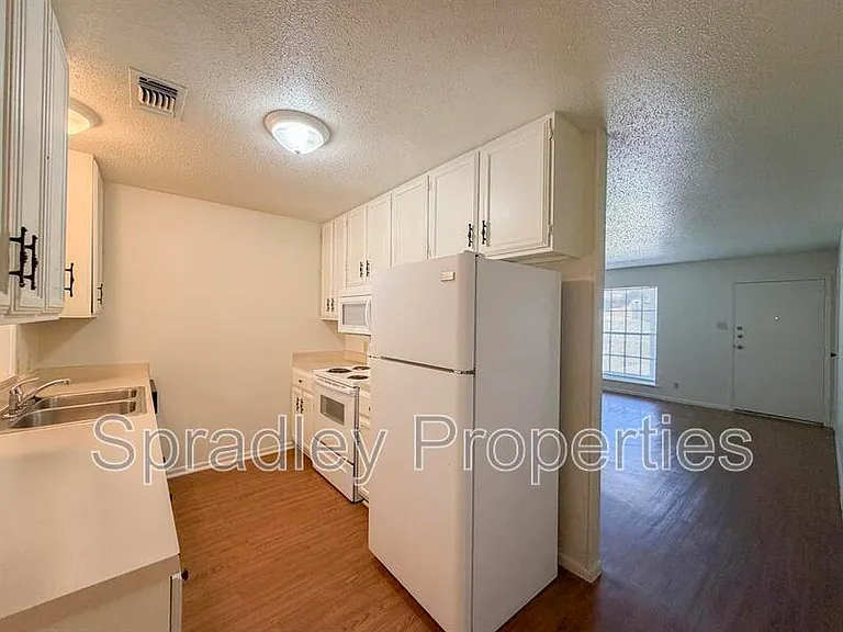 3705A Ivanhoe Dr — Photo 17
