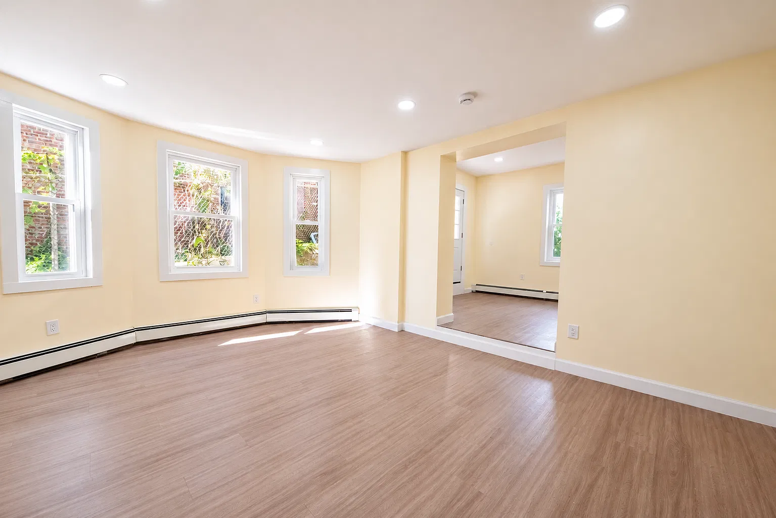 1409 Manhattan Ave — Photo 1