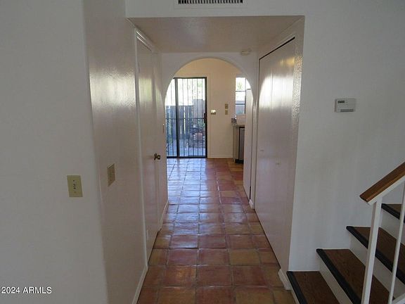 5th image of 921 W University Dr Unit 1129