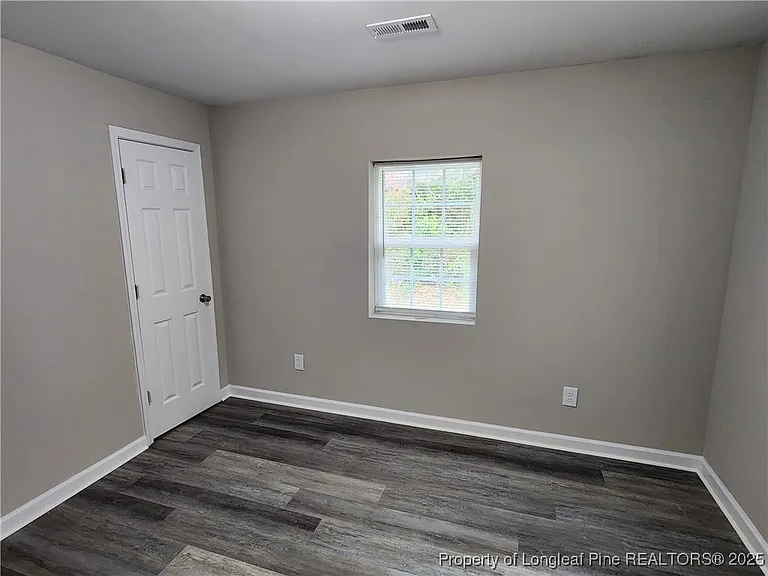 4916 Schmidt St — Photo 5