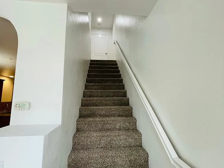 1922 Kelly Ave #2 — Photo 7