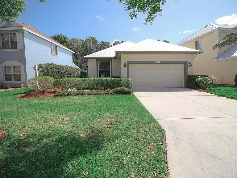 3129 SW Solitaire Palm Dr — Photo 2