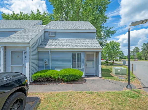 22 Cinnamon Springs #22, South Windsor, CT 06074