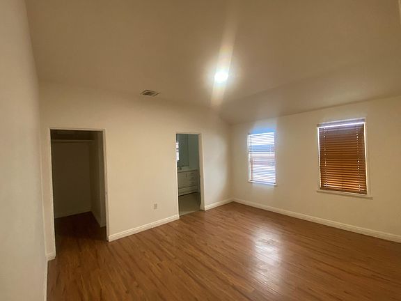 4th image of 8731 Holloway Dr #8731